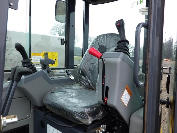 2022-xcmg-xe35u-image-23