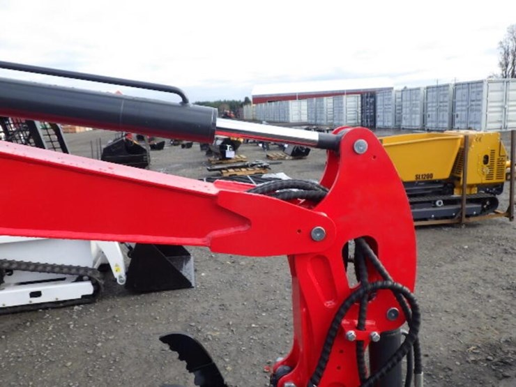 2025-vicsec-30-hydraulic-excavator-image-14