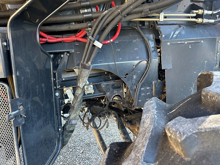 #35797-•-2011-case-7120-combine-image-45