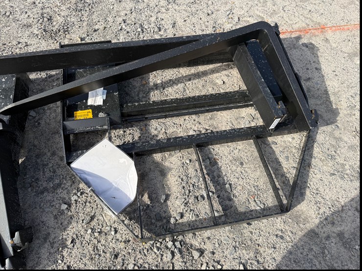 #22763-•-unused-mower-king-sa-48"-skid-steer-forks-image-1