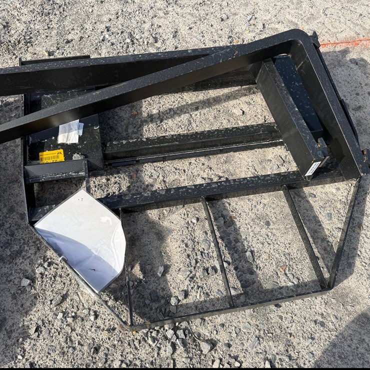 #22763 • Unused Mower King SA 48" Skid Steer Forks