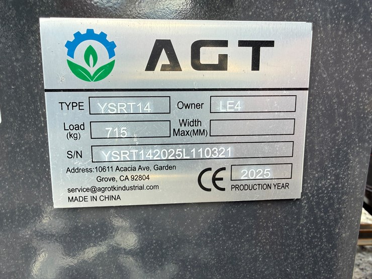 #22787-•-unused-agt-ysrt114-stand-on-tracked-loader-ysrt142025l110321-image-5
