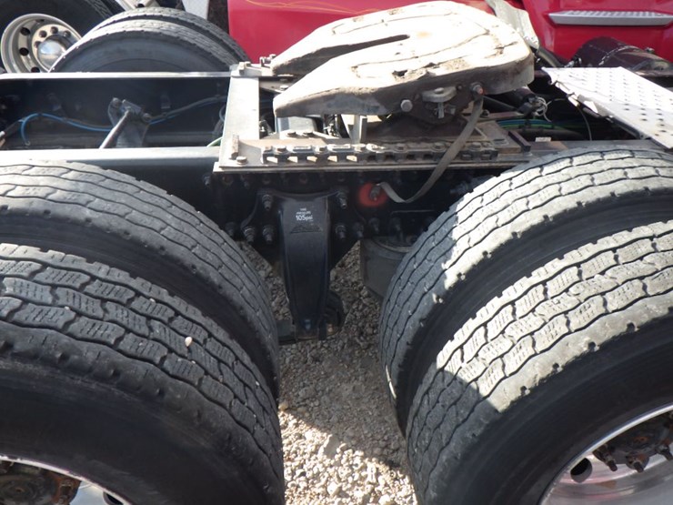 2018-freightliner-cascadia-113-image-5