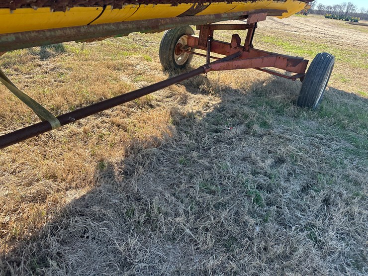 #35246-•-26'-header-trailer-image-16