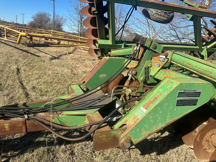john-deere-27-image-32