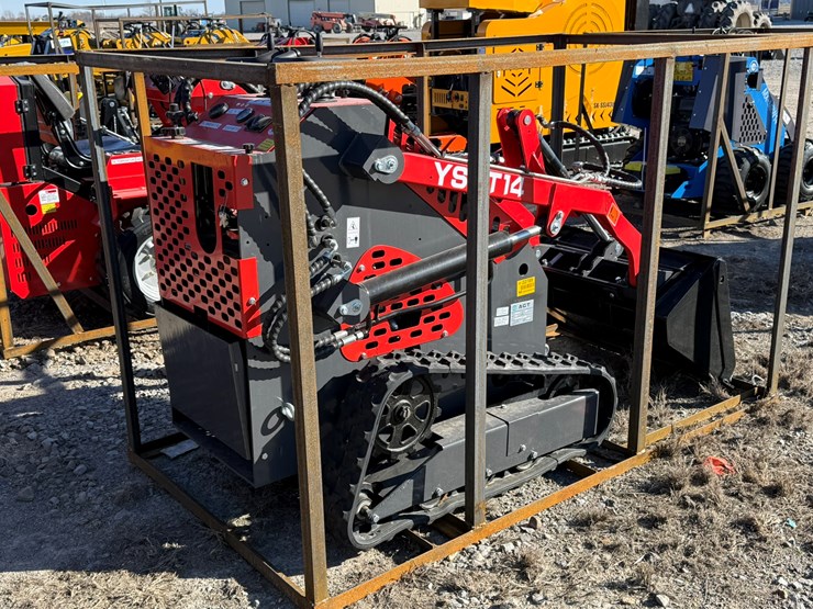 #22789-•-unused-agt-ysrt14-stand-on-tracked-loader-ysrt142025l102793-image-5