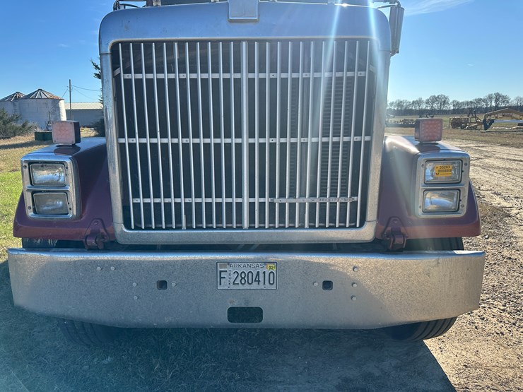 1997-caterpillar-10-image-37