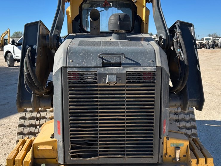 2017-deere-333g-image-5