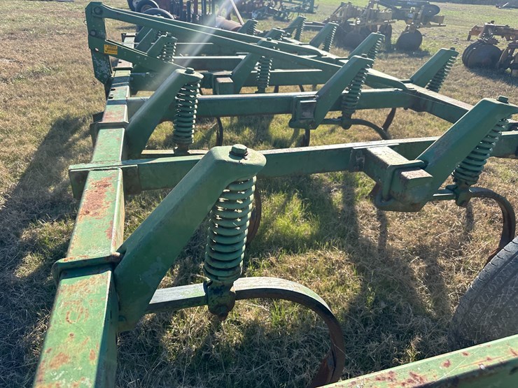 #35833-•-16'-chisel-plow-image-17