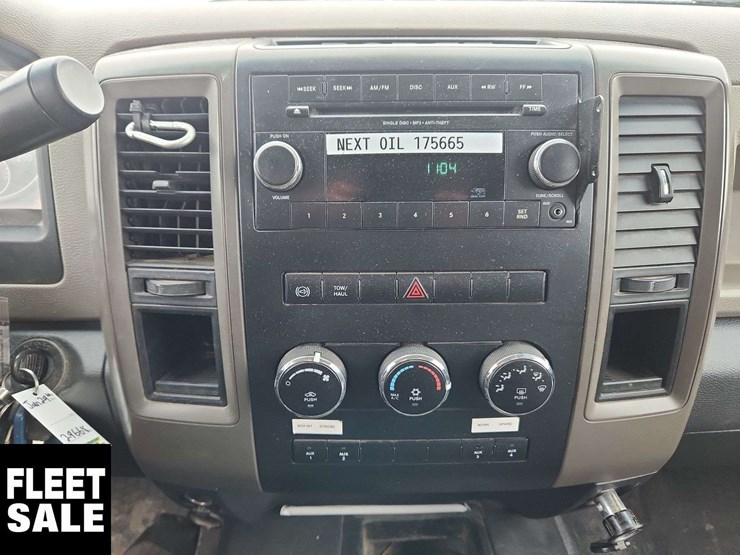 2012-ram-5500-4x4-s/a-service-truck-image-22