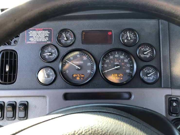 2015-peterbilt-389-image-6