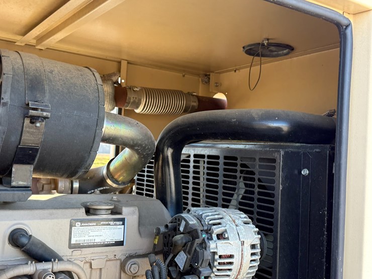 2007-john-deere-4024t-image-19