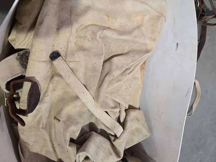 (2)-boxes-of-hay-sacks-with-leads-and-rope-image-14