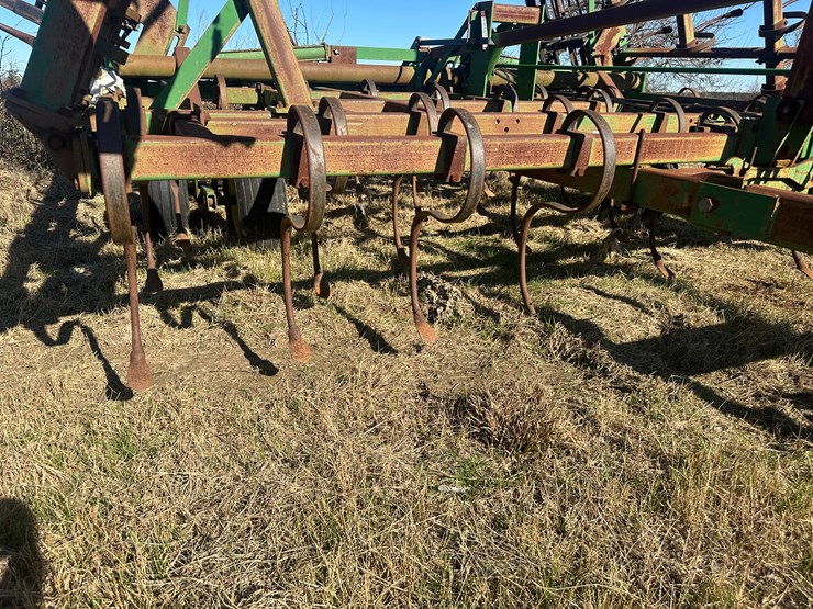 john-deere-42-image-46