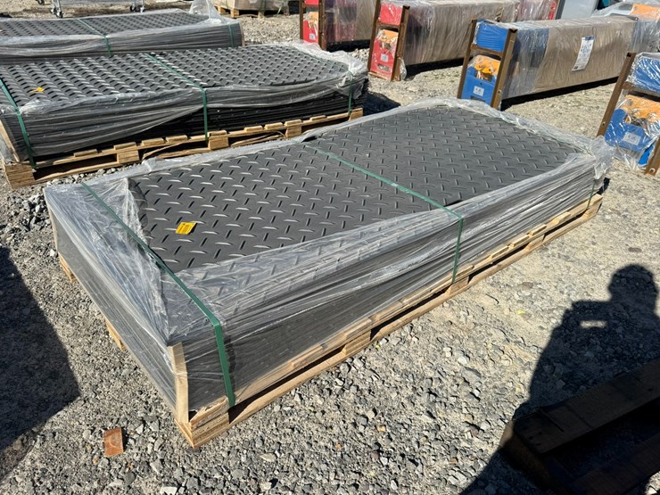 #33663-•-lot-of-ground-protection-mats-image-2