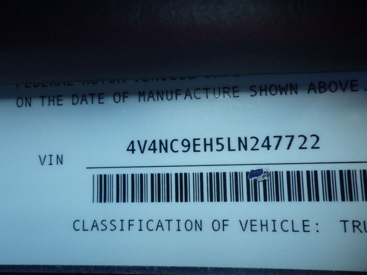 2020-volvo-vnl-760-image-20