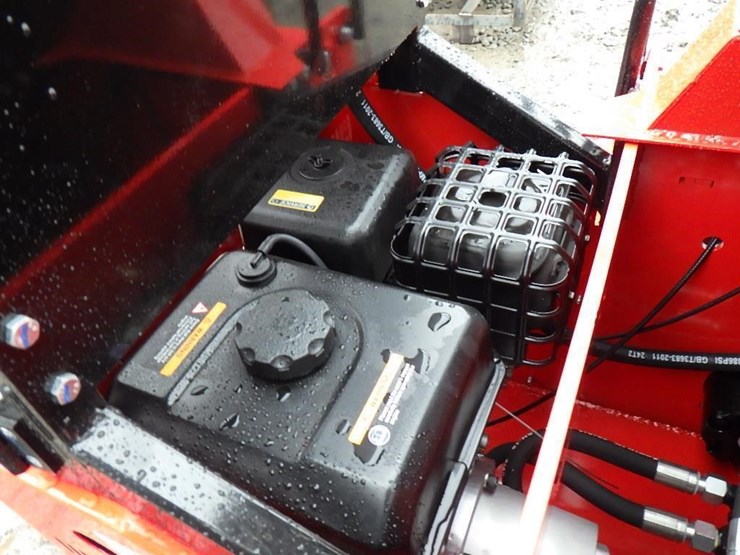 2025-agt-sda-140t-skid-steer-tracked-loader-image-8