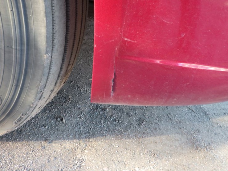 2021-volvo-vnl-300-image-5