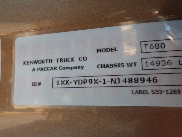 2022-kenworth-t680-image-21