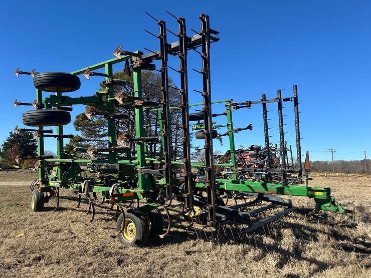 john-deere-27-image-4