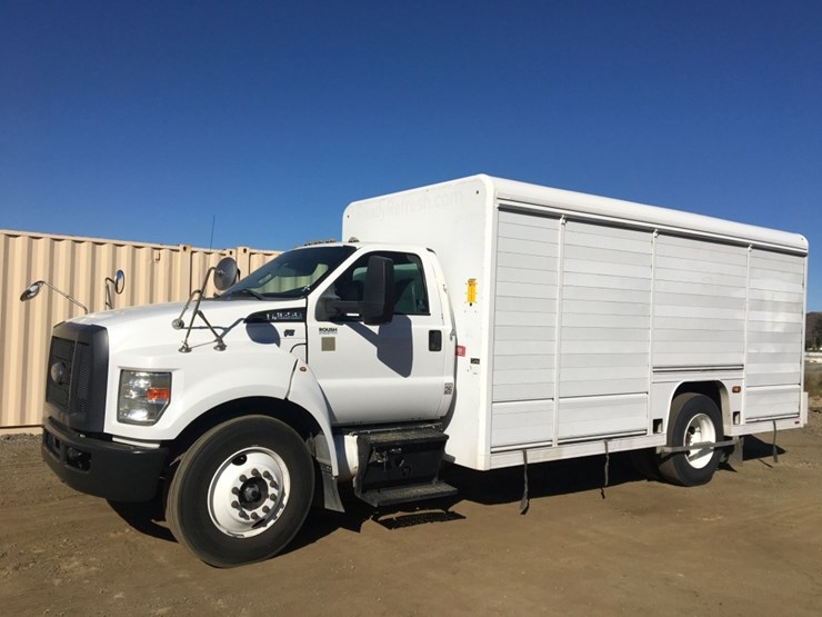 2017-ford-f650-image-1