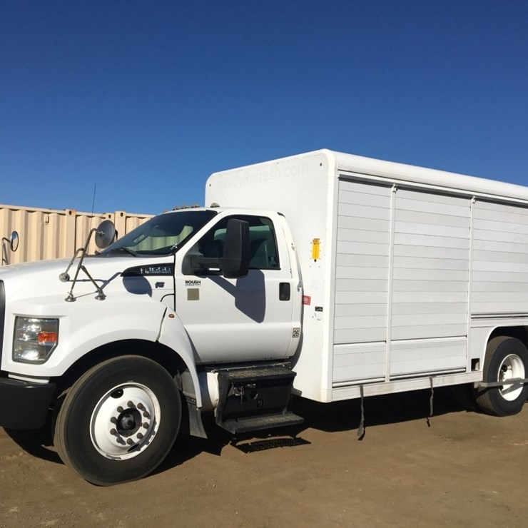 2017 FORD F650