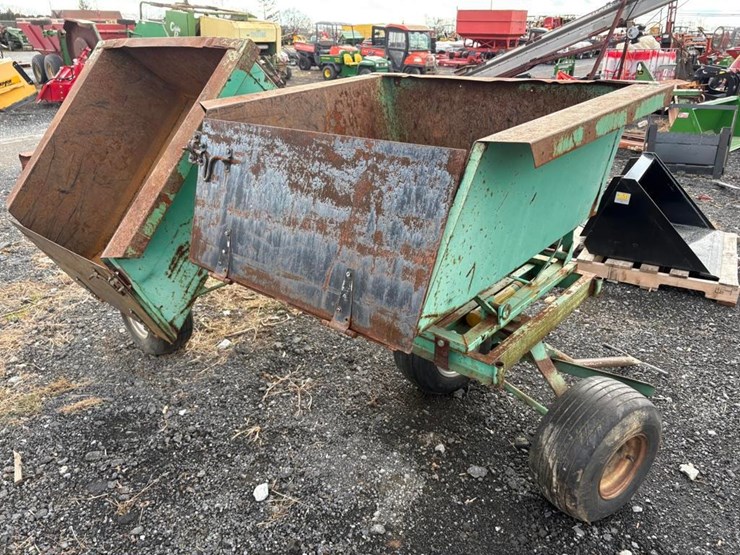 feed-cart-w/-double-hoppers-image-5