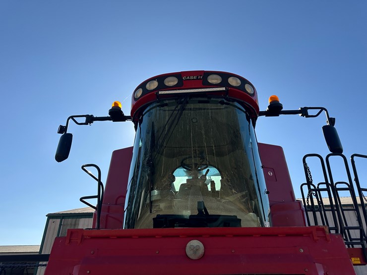 #35797-•-2011-case-7120-combine-image-36