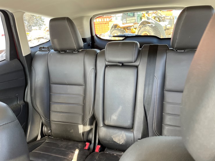 2014-ford-escape-titanium-image-38