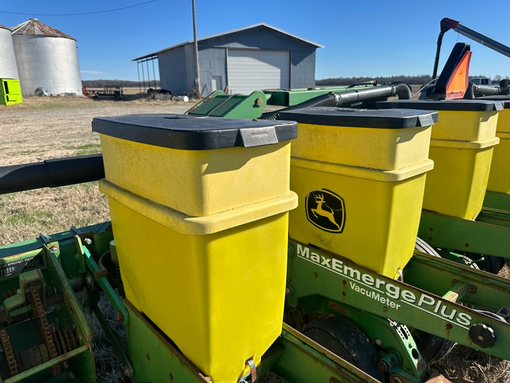 35257-john-deere-12-image-35