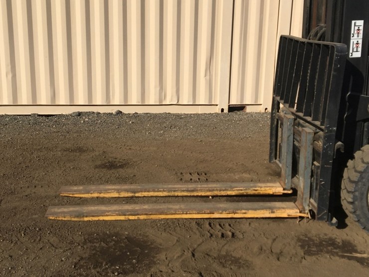 yale-gtp080lfnua088-industrial-forklift,-image-12