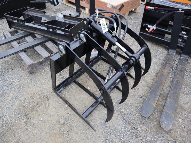 ir-grapple-rock-bucket-image-2