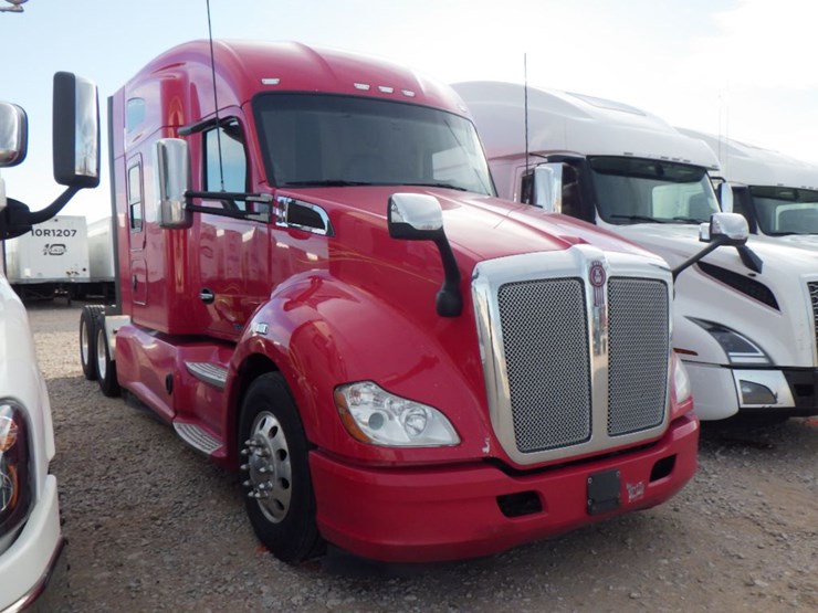 2020-kenworth-t680-image-4