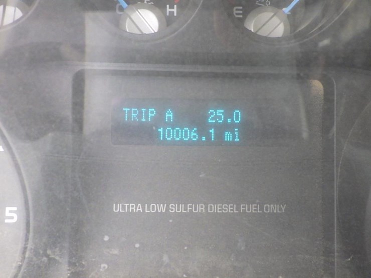 2015-ford-f750-image-24