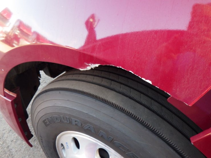 2022-volvo-vnl-300-image-19