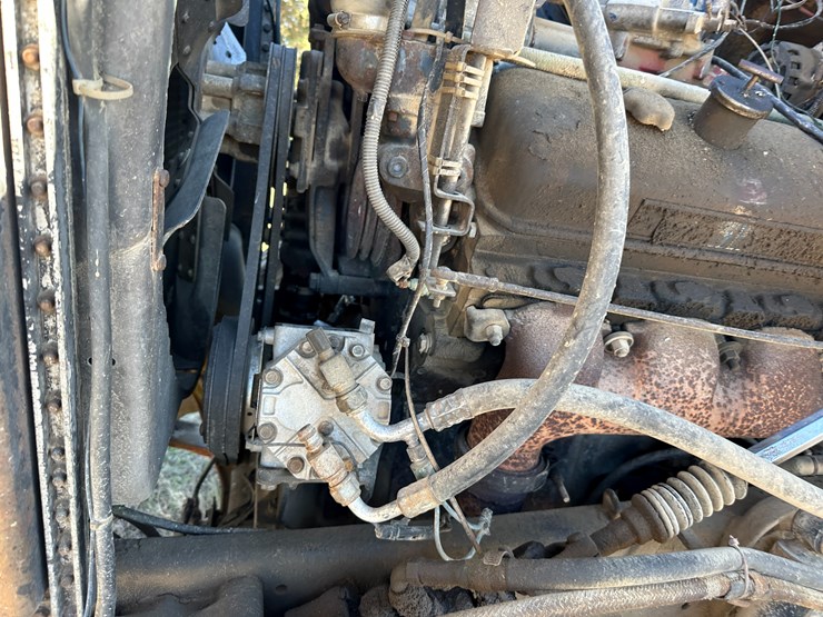 1974-ford-9000-image-49