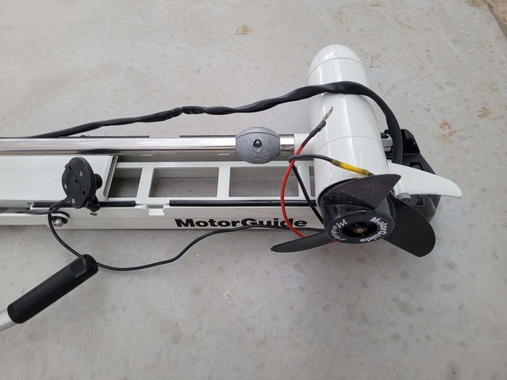 motorguide-saltwater-sw-hb-trolling-motor-image-6