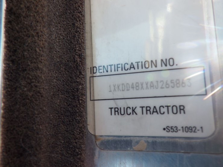 2010-kenworth-t800-image-23