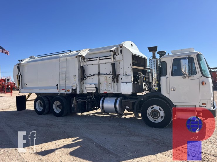 2016-autocar-xpeditor-image-5