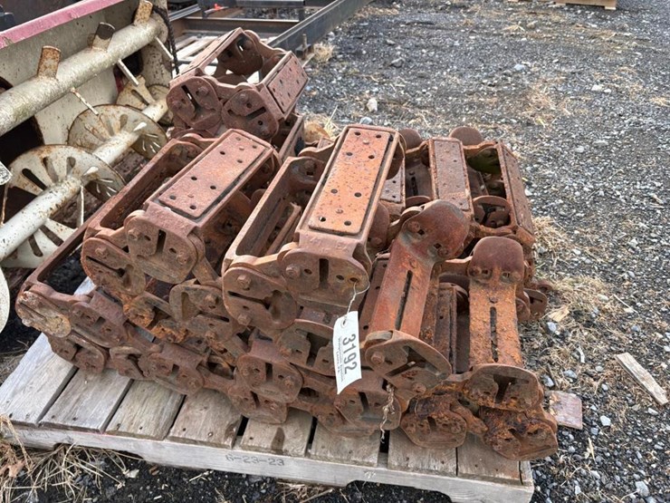 skid-steer-tracks-image-2