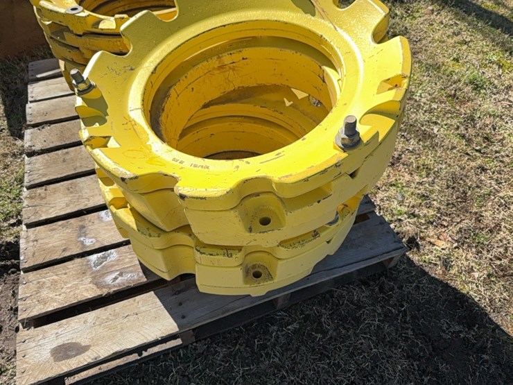 two-sets-of-205/72-kg-weights-buying-it-by-the-set-two-times-the-money-￼-image-5