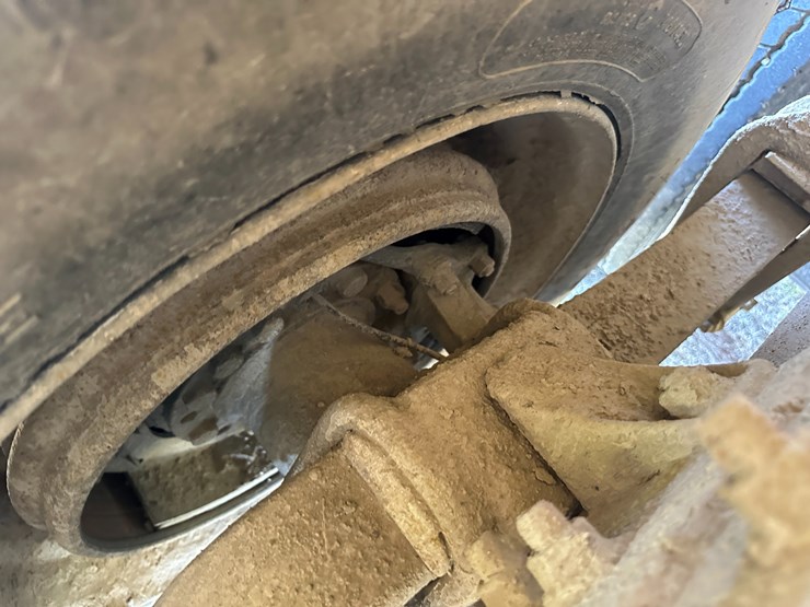 1997-caterpillar-10-image-17