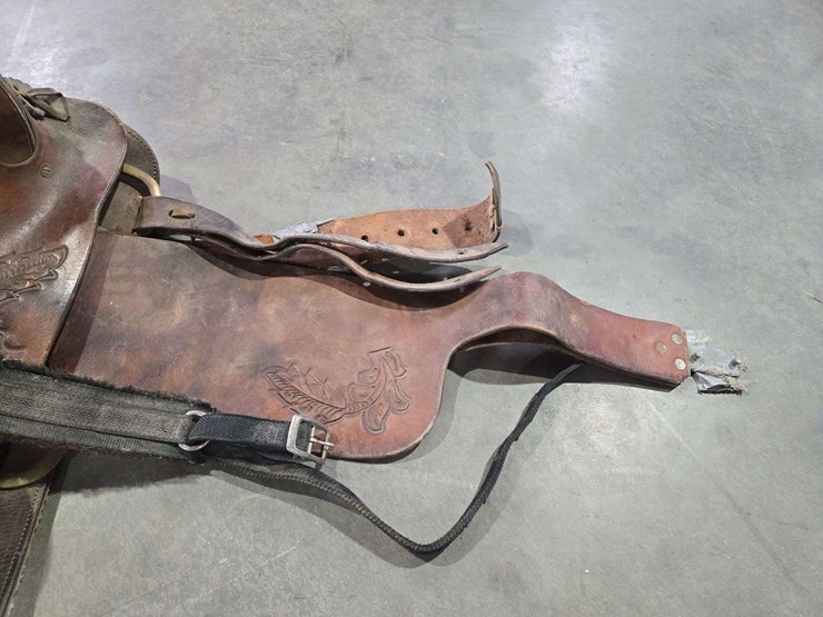 riding-saddle-image-4