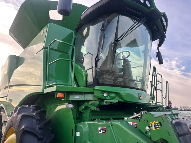 2018-john-deere-s780-image-34