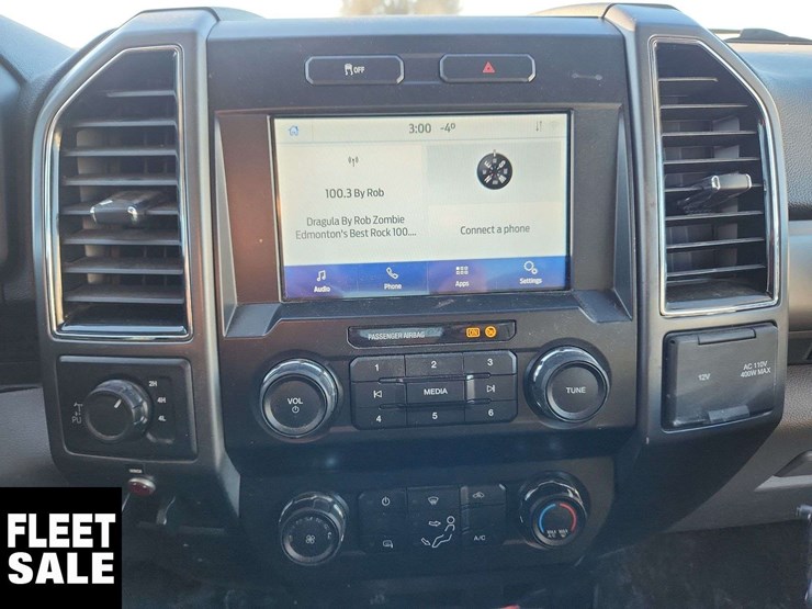 2021-ford-f350-image-24