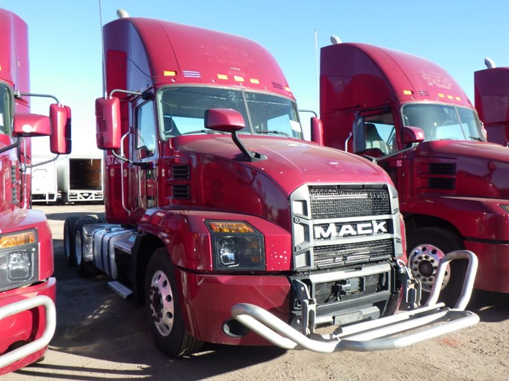 2020-mack-an64t-image-4