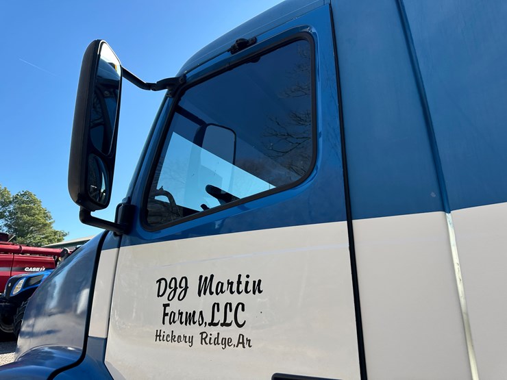 1998-volvo-vn-image-28