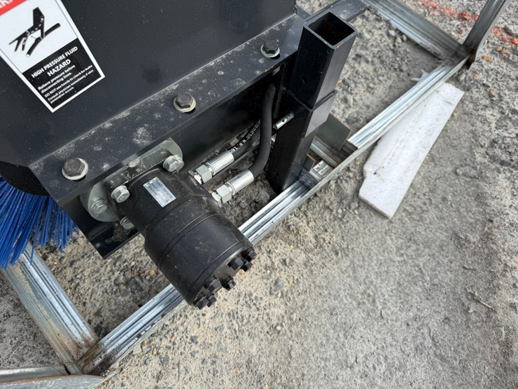 #2092-•-unused-jct-skid-steer-sweeperinv#-36035-image-8