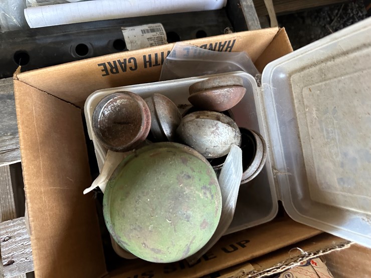 #35890-•-lot-of-bearings,-combine-parts,-&-header-parts-image-6