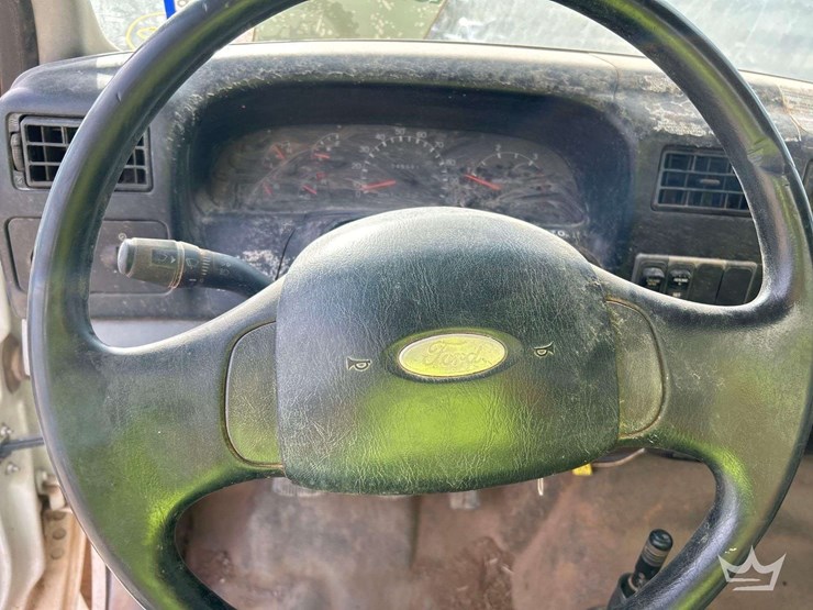 2007-ford-f750-image-13